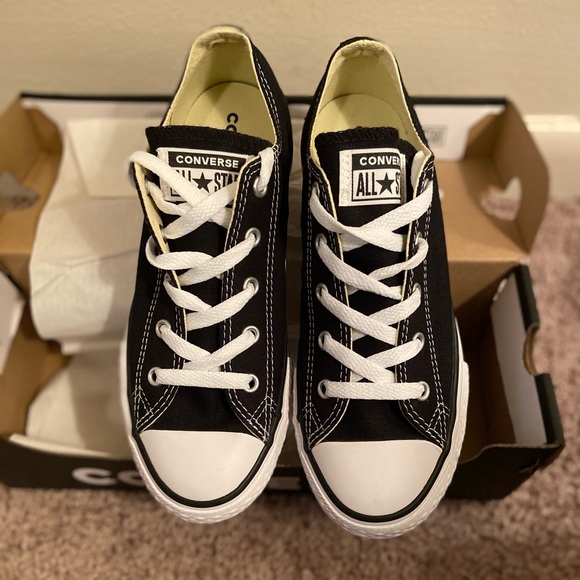 Converse - Picture 1 of 2